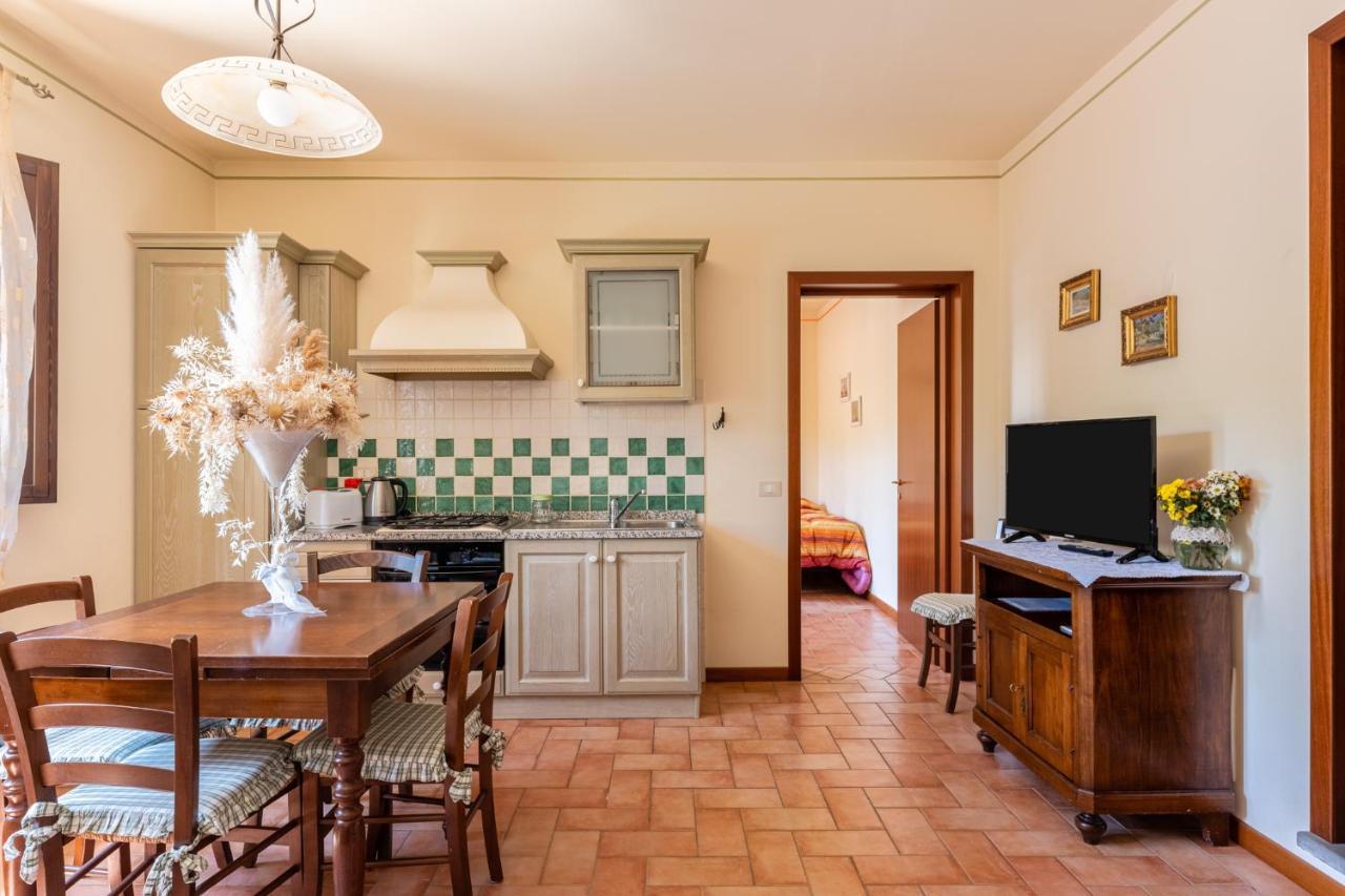 Casolare Dei Fiori - Mughetto Villa Montecarlo Exterior foto